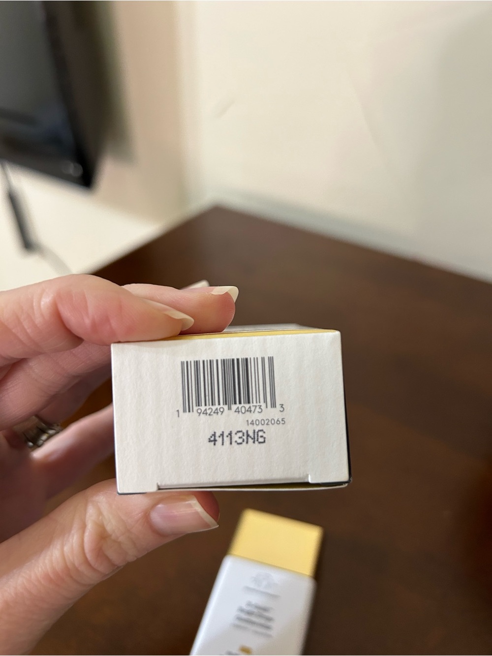Drunk Elephant B-Goldi Bright Drops with Niacinamide 30 ml MSRP $39 - Picture 8 of 16